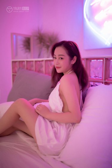 中国美女洗澡